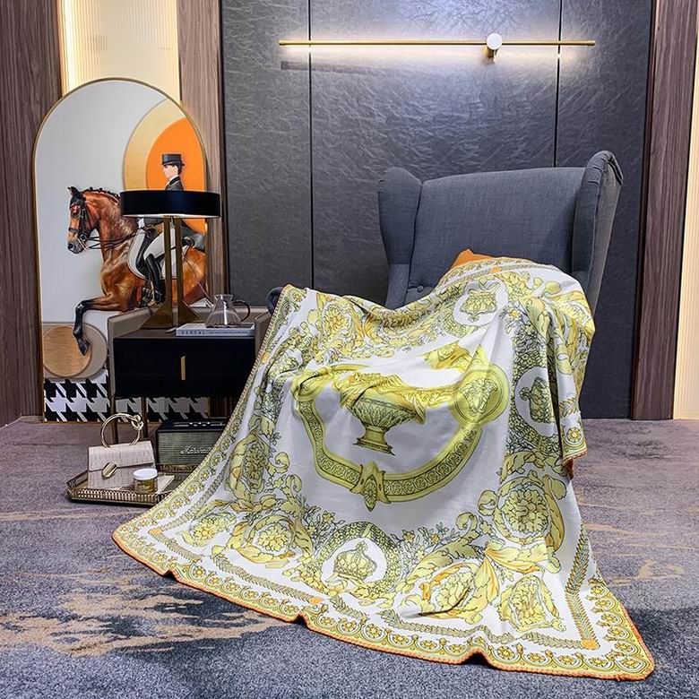 Versace 1.5x1.5m 1.5x2.0m 2.0x2.3m 14
